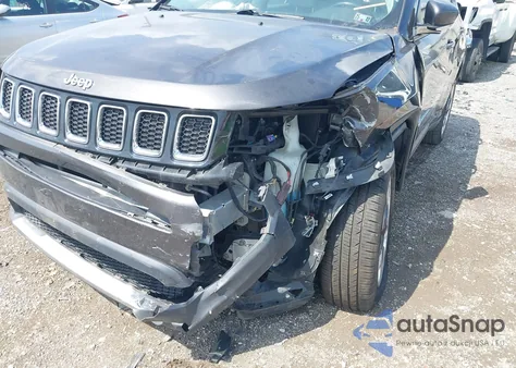 2019 Jeep Compass Limited 4X4 from USA, damaged, VIN 3C4NJDCB1KT599648